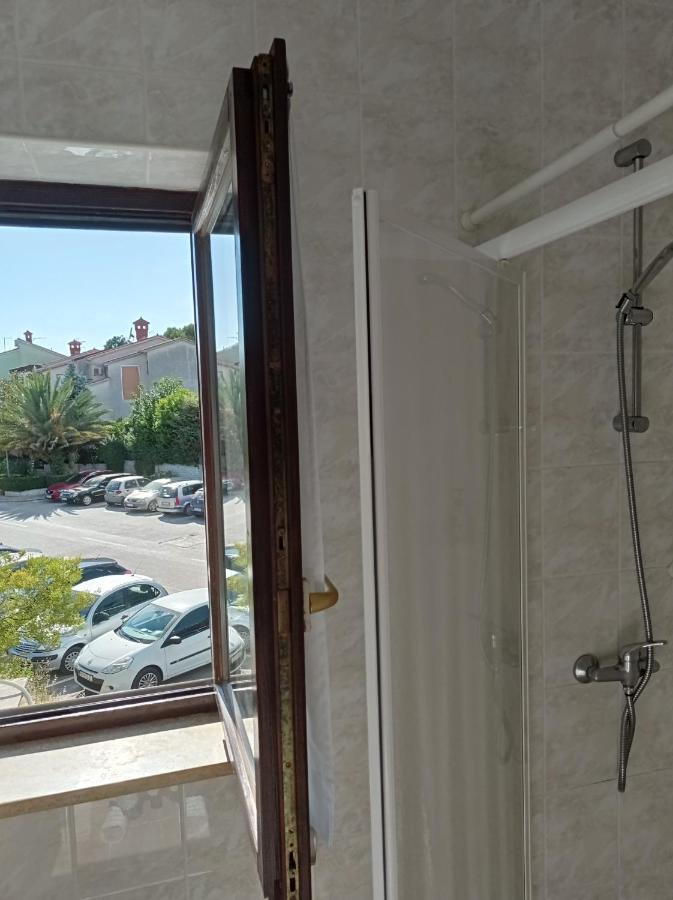 "Sunny" - Studio Apartment Pula Exterior foto
